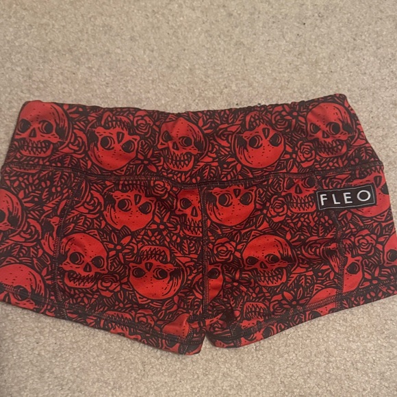 Fleo Red and Black Skull Pattern Athletic Shorts - Picture 5 of 9
